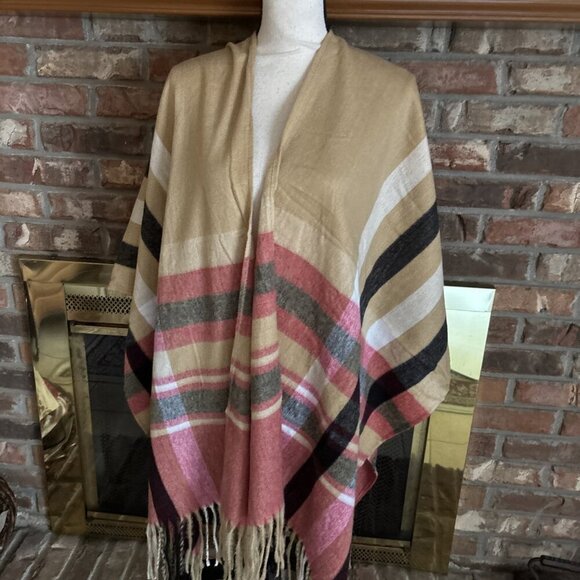 Woolrich plaid fringed lightweight poncho cape ONE SIZE - NWT - Picture 2 of 4